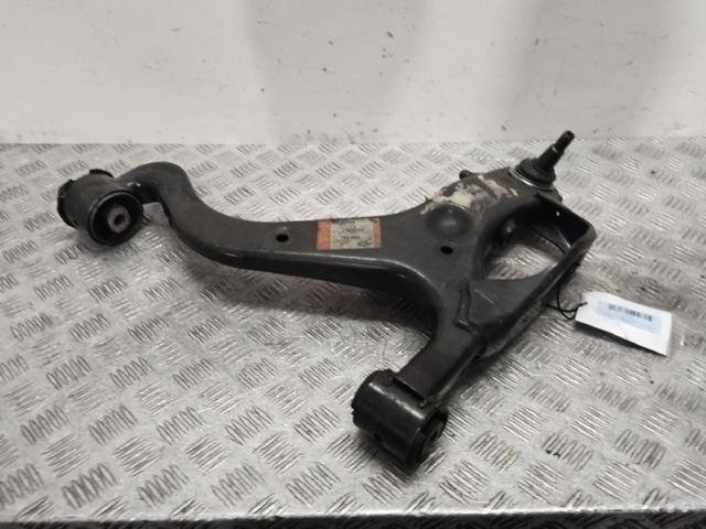 Wahacz zawieszenia przedniego dolny prawy RBJ500446 LAND ROVER
