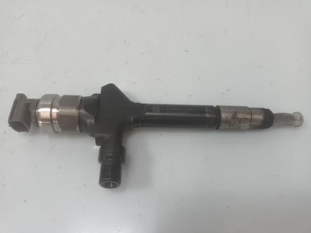 Wtryskiwacz paliwa RF7J13H50 MAZDA