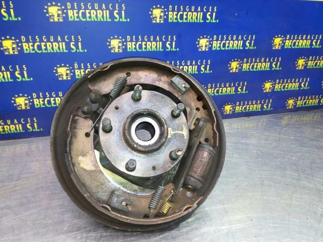 Czop (zwortnica) tylny lewy RLH101272 LAND ROVER