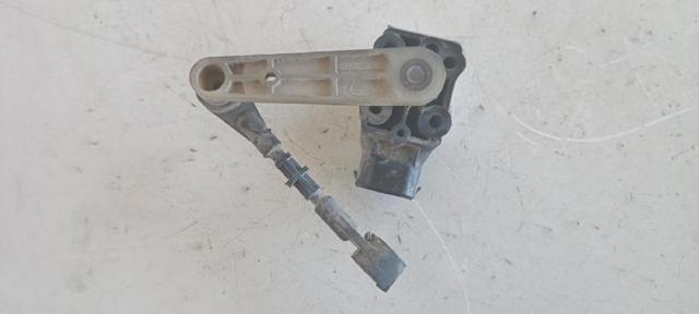 Czujnik poziomowania karoserii przedni lewy RQH500071 LAND ROVER