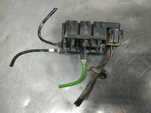 RVH000095 Land Rover