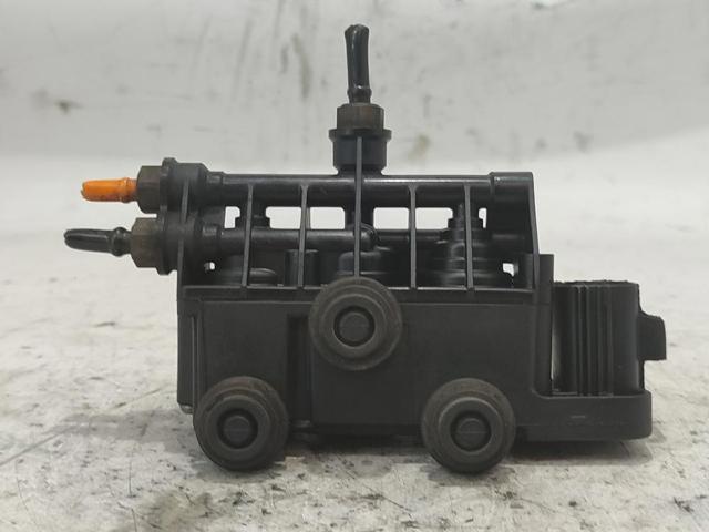 RVH000095 Land Rover