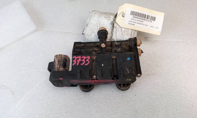 RVH000095 Land Rover