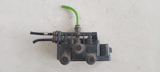 RVH000095 Land Rover