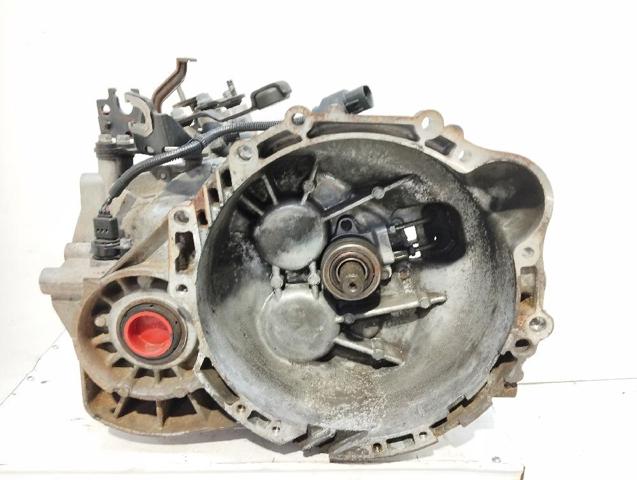 Mechaniczna skrzynia biegów w komplecie do KIA Magentis MG