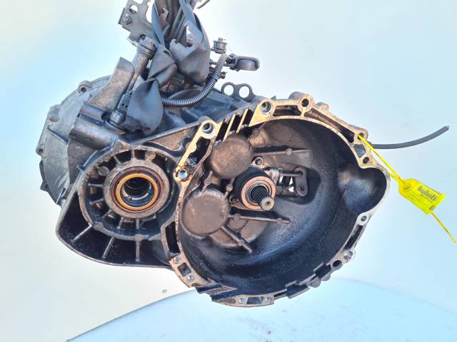 Mechaniczna skrzynia biegów w komplecie KIA Magentis 2 MG