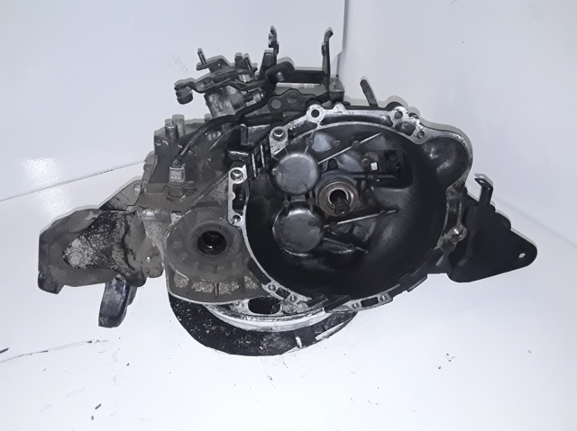 Mechaniczna skrzynia biegów w komplecie S620JC HYUNDAI