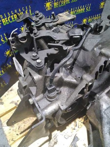Mechaniczna skrzynia biegów w komplecie S620JC HYUNDAI
