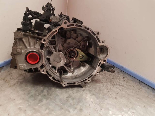 Mechaniczna skrzynia biegów w komplecie S71767 HYUNDAI