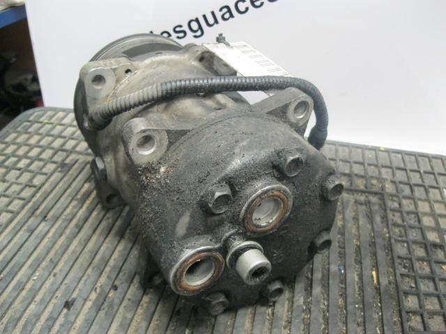 Sprężarka klimatyzacji SD7H157854 PEUGEOT