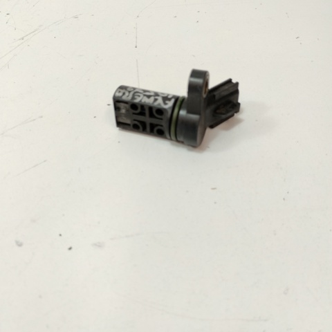 Czujnik położenia wałka rozrządu SG1B000 NISSAN