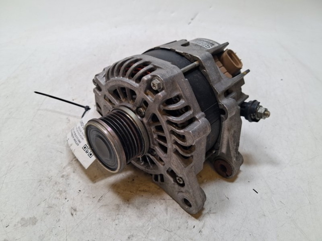 Alternator SH0118300 MAZDA