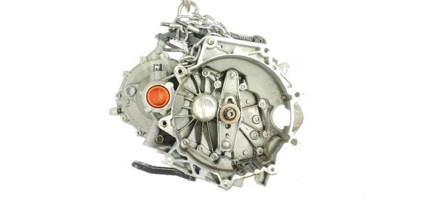 Mechaniczna skrzynia biegów w komplecie SND VAG