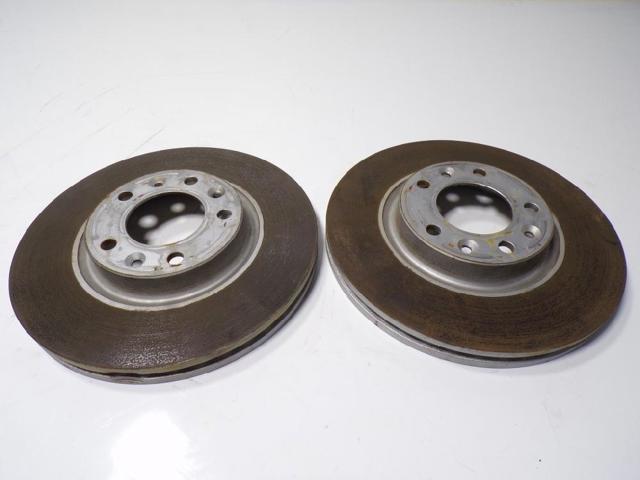 Tarcza hamulcowa przednia SU001B3532 TOYOTA