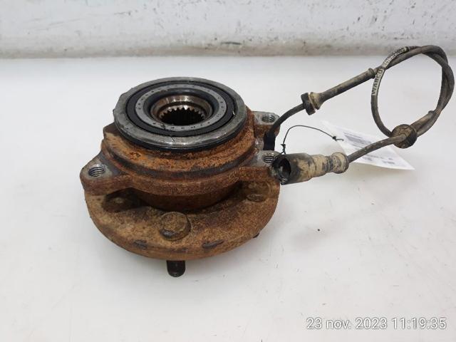 Piasta tylna TAY100050 LAND ROVER