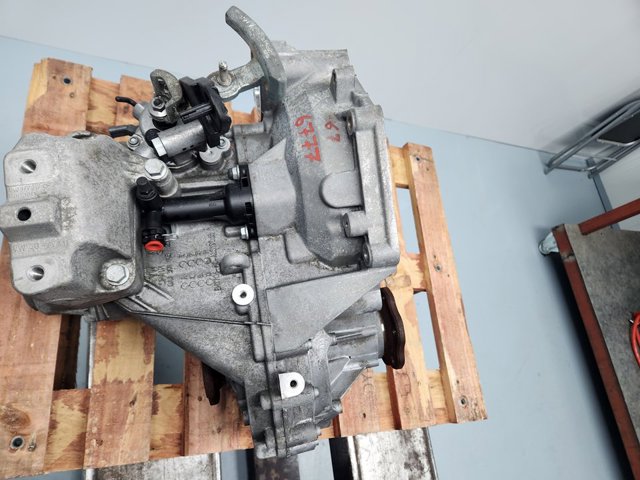 Mechaniczna skrzynia biegów w komplecie TCW VAG