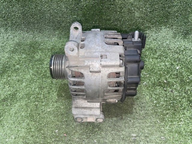Alternator TG11C035 MERCEDES