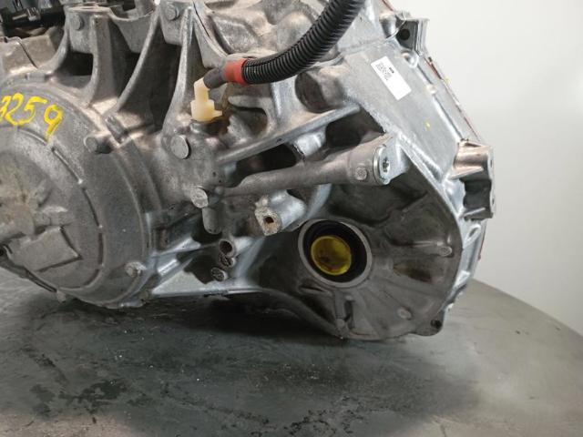 Automatyczna skrzynia biegów, kompletna Volvo XC90 2 256