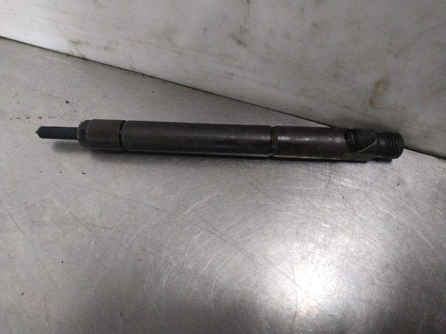 Wtryskiwacz paliwa TJBB02201D FORD