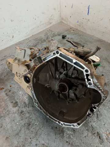 Mechaniczna skrzynia biegów w komplecie TL4126 NISSAN