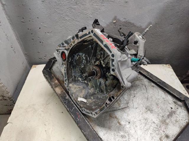 Mechaniczna skrzynia biegów w komplecie TL4126 NISSAN