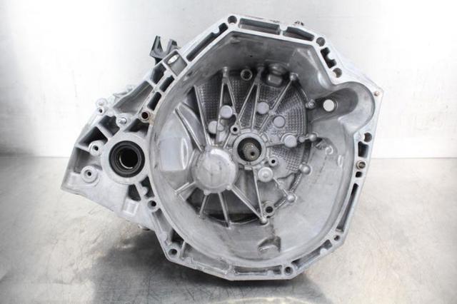 Mechaniczna skrzynia biegów w komplecie TL4126 NISSAN