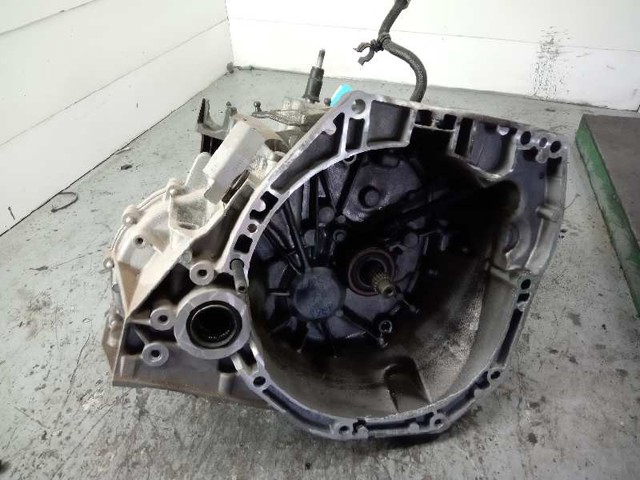 Mechaniczna skrzynia biegów w komplecie TL4352 RENAULT