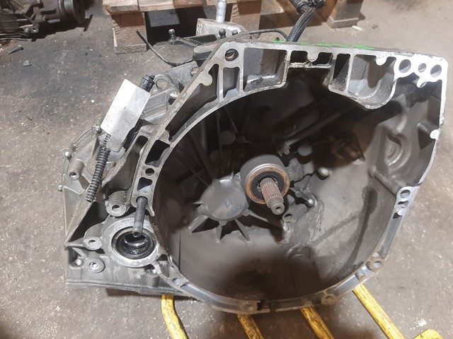 Mechaniczna skrzynia biegów w komplecie TL4352 RENAULT