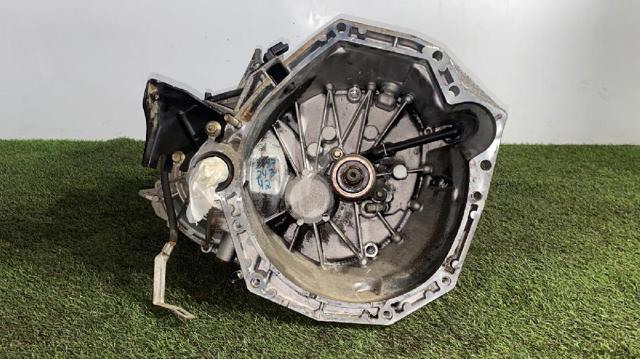 Mechaniczna skrzynia biegów w komplecie TL4A000 RENAULT