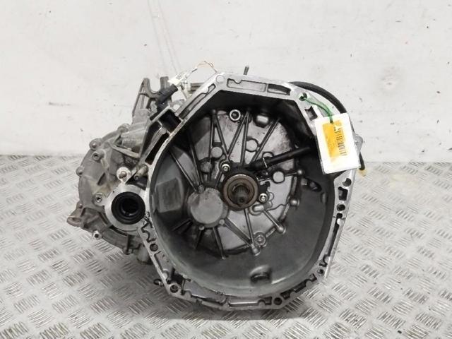 Mechaniczna skrzynia biegów w komplecie TL4A000 RENAULT