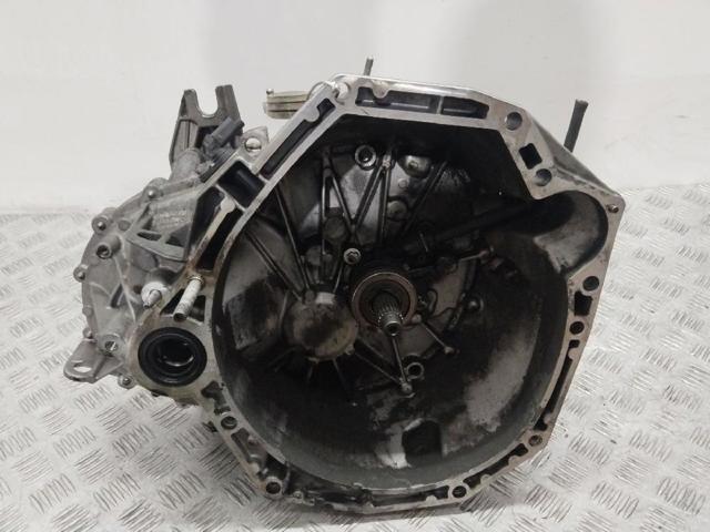 Mechaniczna skrzynia biegów w komplecie TL4A000 RENAULT