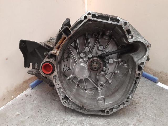 Mechaniczna skrzynia biegów w komplecie TL4A022 RENAULT