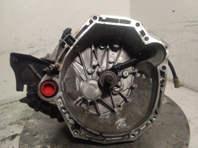 Mechaniczna skrzynia biegów w komplecie TL4A022 RENAULT