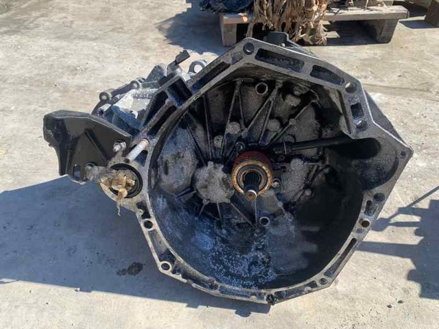 Mechaniczna skrzynia biegów w komplecie TL4A045 RENAULT