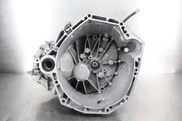Mechaniczna skrzynia biegów w komplecie TL4A045 RENAULT