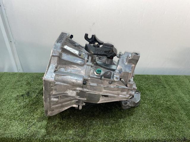 Mechaniczna skrzynia biegów w komplecie TL4A045 RENAULT