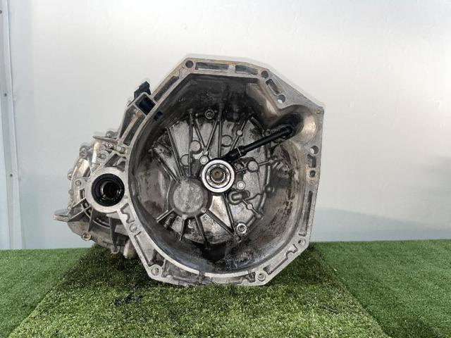 Mechaniczna skrzynia biegów w komplecie TL4A045 RENAULT