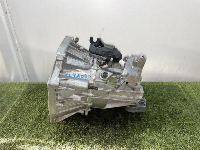 Mechaniczna skrzynia biegów w komplecie TL4A045 RENAULT