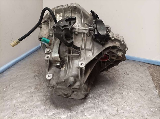 Mechaniczna skrzynia biegów w komplecie TL4B045 RENAULT