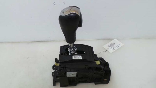UCB500092 Land Rover