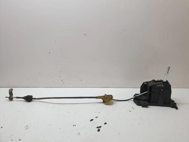 UCB500092 Land Rover