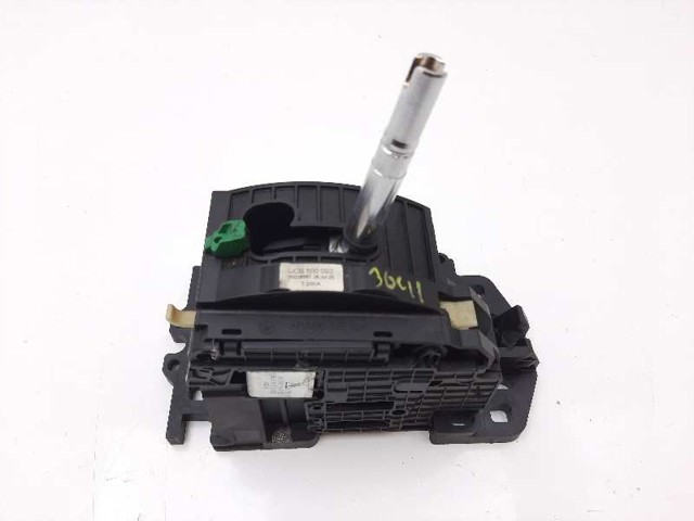 UCB500092 Land Rover