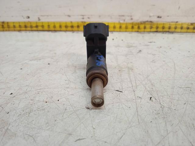 Wtryskiwacz paliwa V752817680 BMW