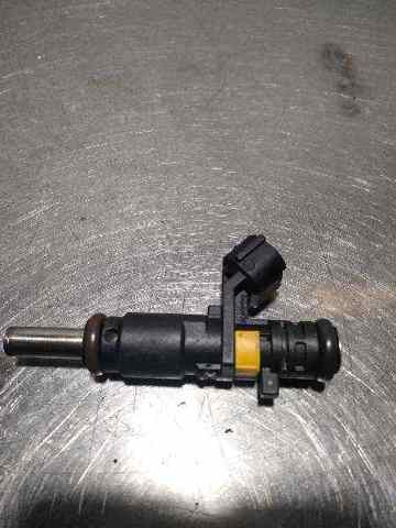 Wtryskiwacz paliwa V75281768007 PEUGEOT