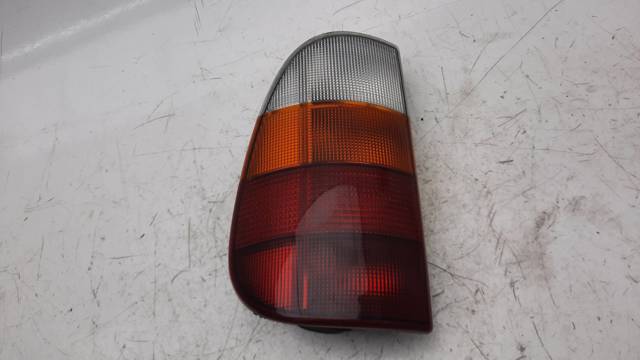 Lampa zespolona tylna prawa W06K9945096 VAG