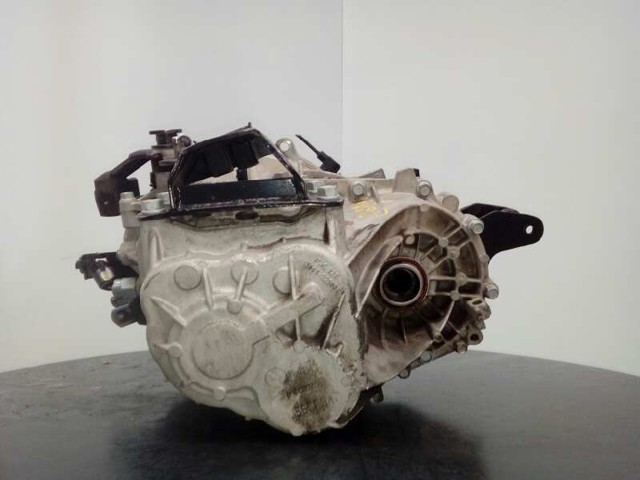 Kupić Mechaniczna skrzynia biegów w komplecie Hyundai Tucson III TL w dobrej cenie