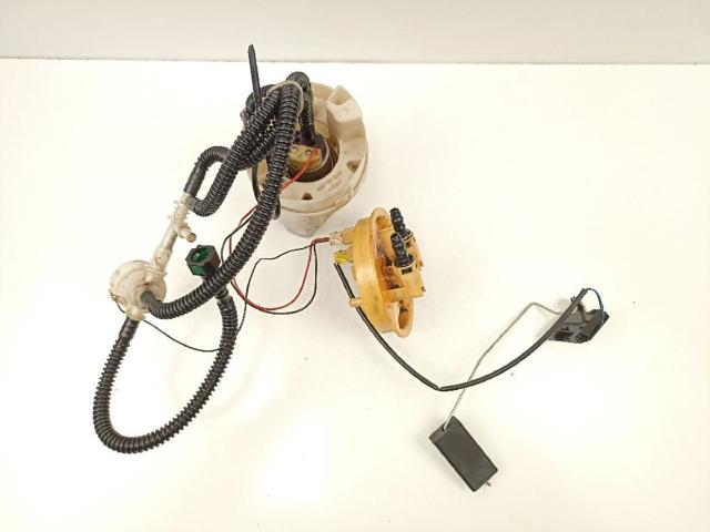 Moduł pompy paliwowej z czujnikiem poziomu paliwa Land Rover Discovery 3 LR3