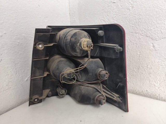 Lampa zespolona tylna lewa XFB000672 LAND ROVER