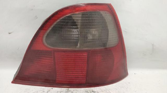 Lampa tylna Rover 200