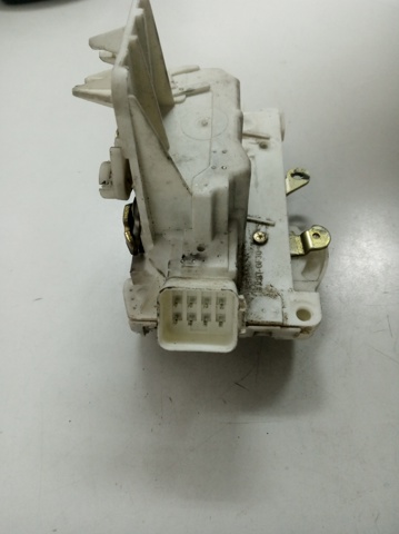 Zamek drzwi przednich lewych XS41A21813DE FORD